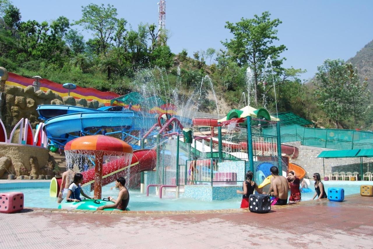 Joyland Waterpark And Resort Деградун Екстер'єр фото